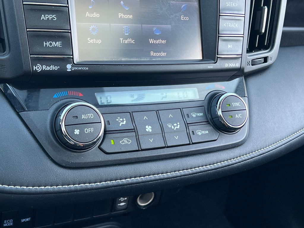 2016 Toyota RAV4 XLE