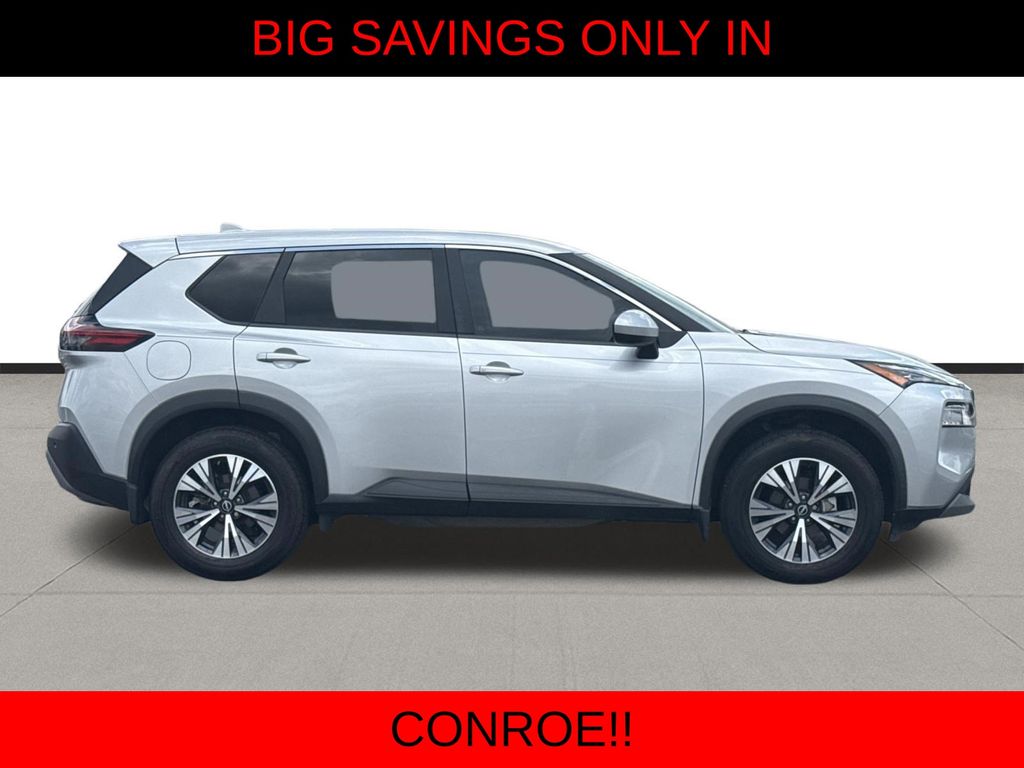 2023 Nissan Rogue SV - 3