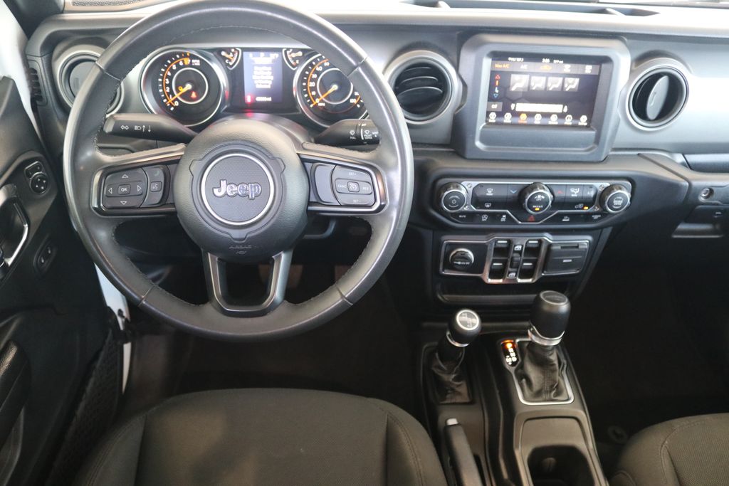 2023 Jeep Gladiator Sport photo