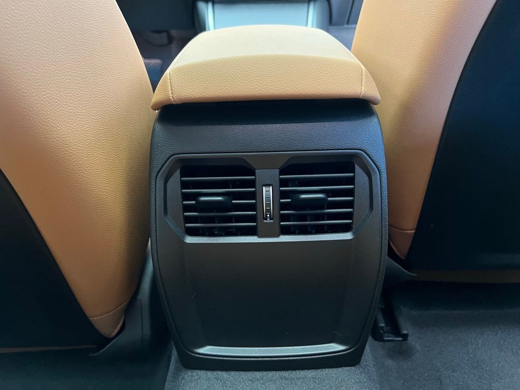 Thumbnail: 2026 BMW 2 Series - 9