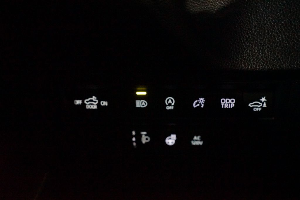 Thumbnail: 2026 Toyota Tundra - 25