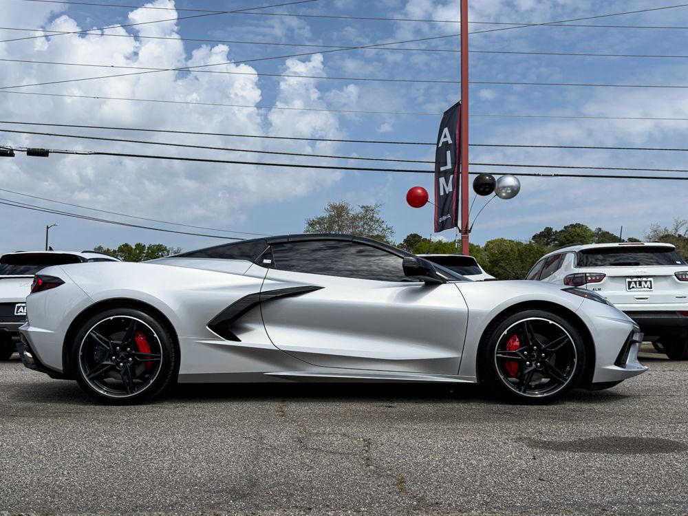 Used 2020 Silver Chevrolet Stingray image 37