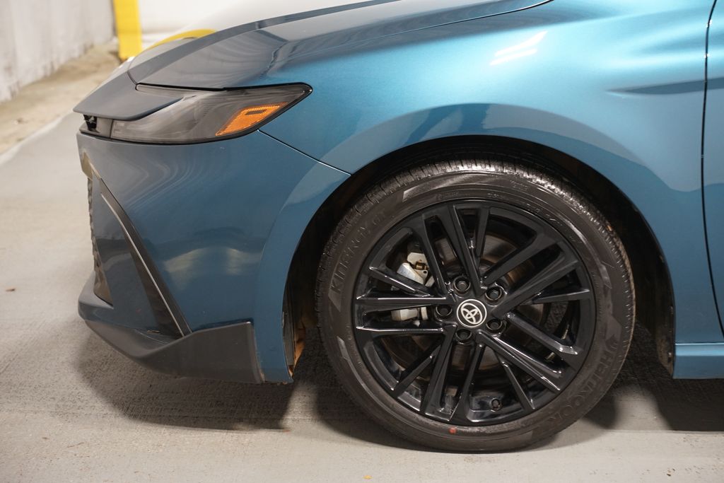 Thumbnail: 2025 Toyota Camry - 5