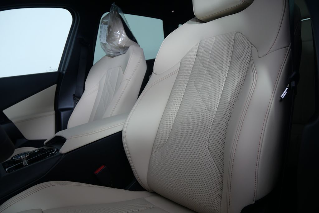 Thumbnail: 2025 BMW X3 - 12