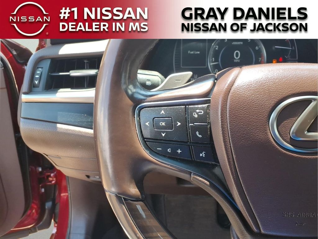 Used 2020 Lexus ES Sedan