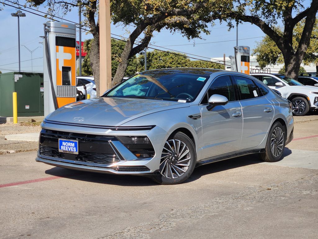 2025 Hyundai Sonata Hybrid Limited FWD