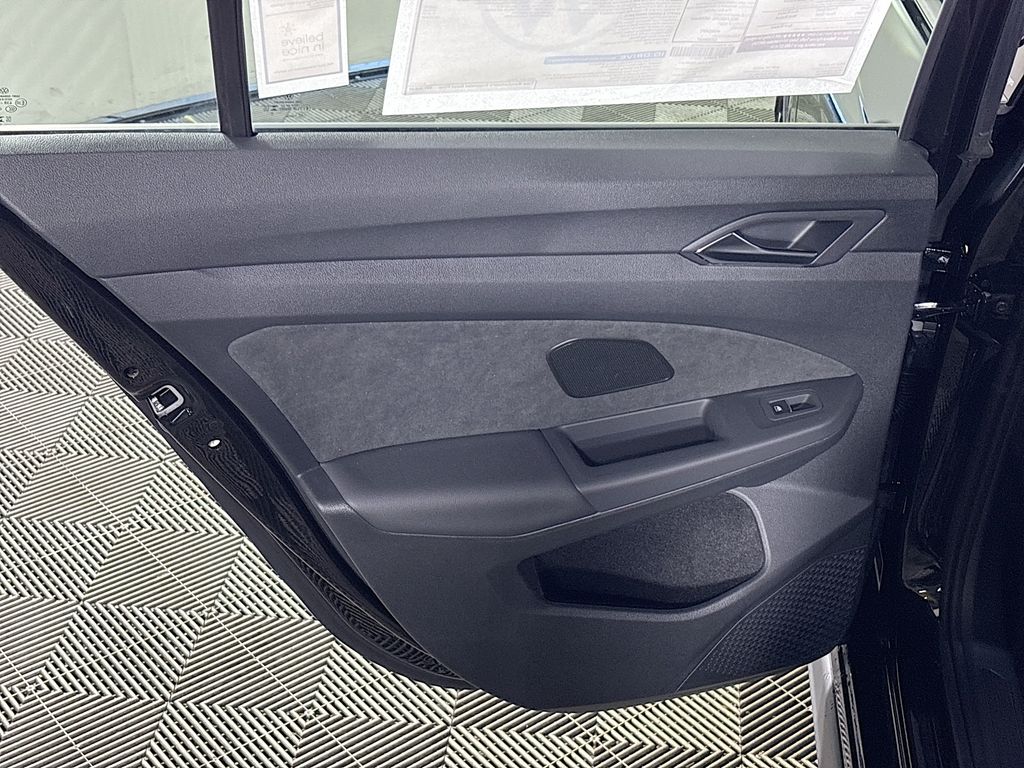 2026 Volkswagen Golf GTI SE