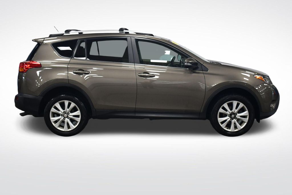 Thumbnail: 2013 Toyota RAV4 - 10