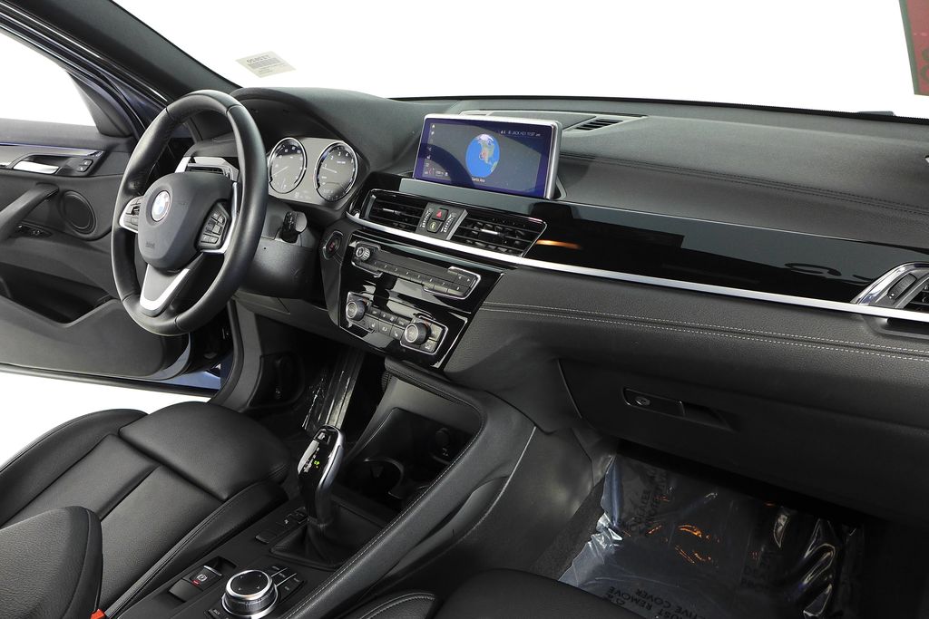 Thumbnail: 2023 BMW X2 - 13