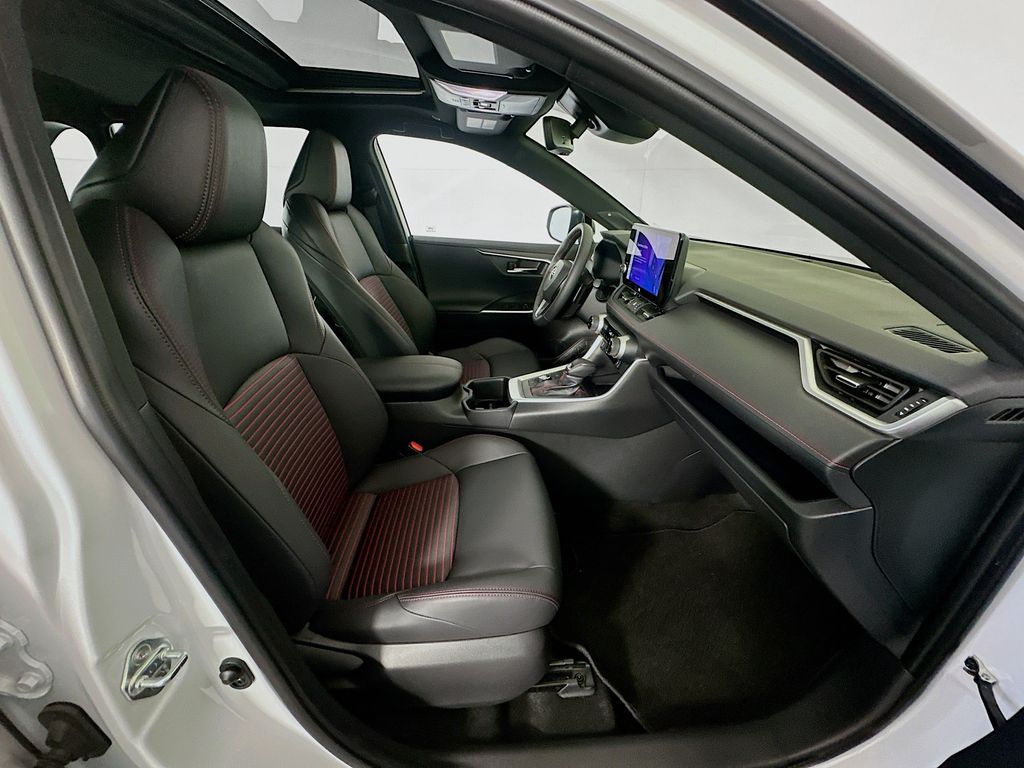 Thumbnail: 2024 Toyota RAV4 - 29