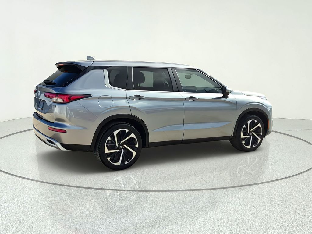 2022 Mitsubishi Outlander SE Gray at Emmons Autoplex