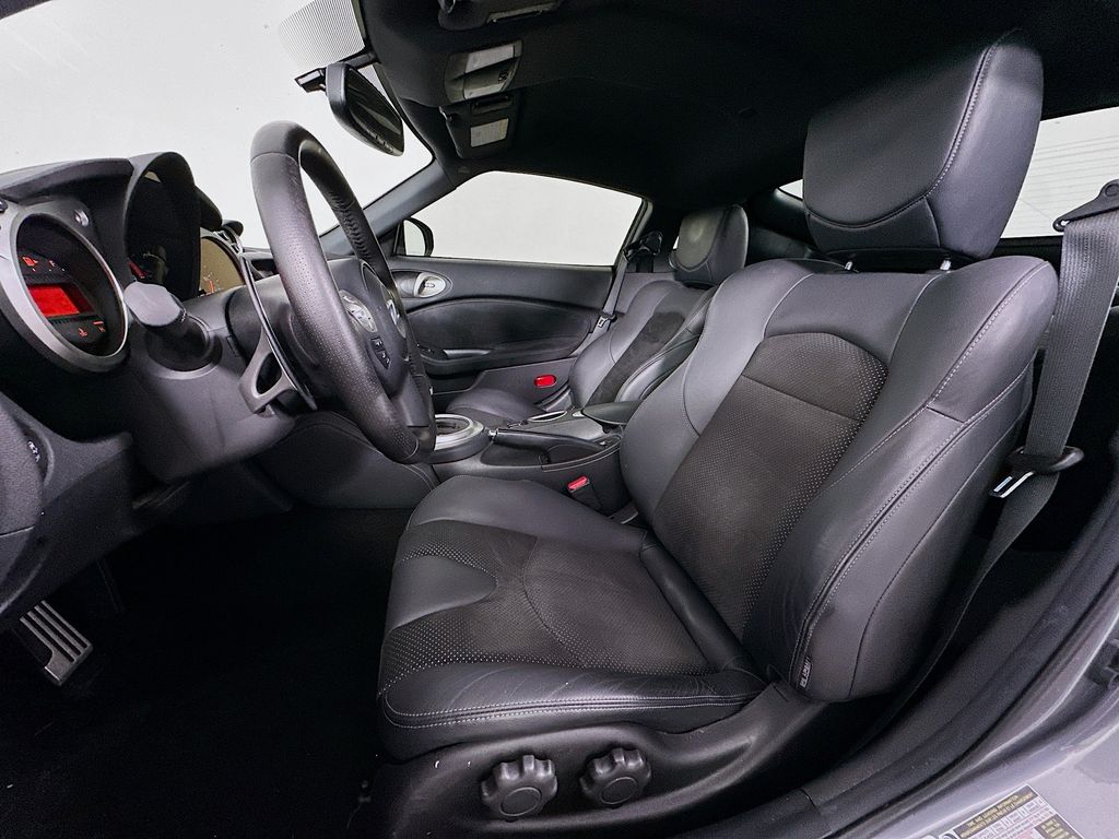 Thumbnail: 2019 Nissan Z - 22