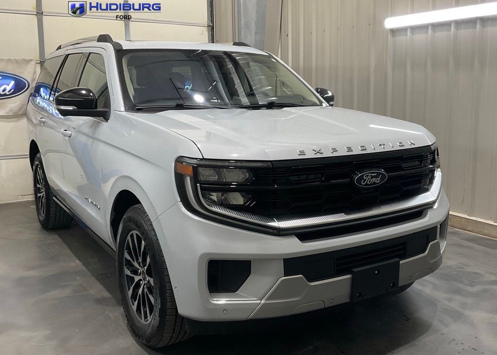 Silver Metallic 2025 Ford Expedition SUV / Crossover Four-Wheel Drive Automatic