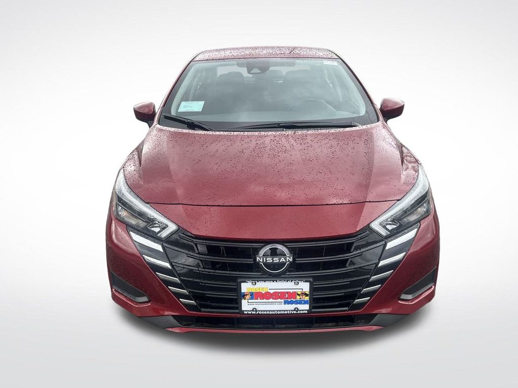 2025 Nissan Versa 1.6 SV photo