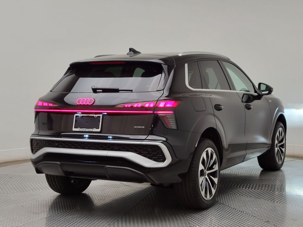 Thumbnail: 2026 Audi Q3 - 6
