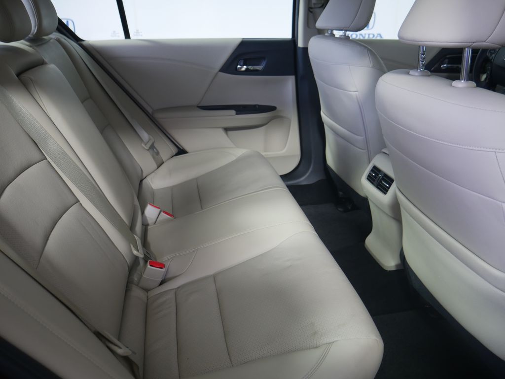 Thumbnail: 2016 Honda Accord - 9