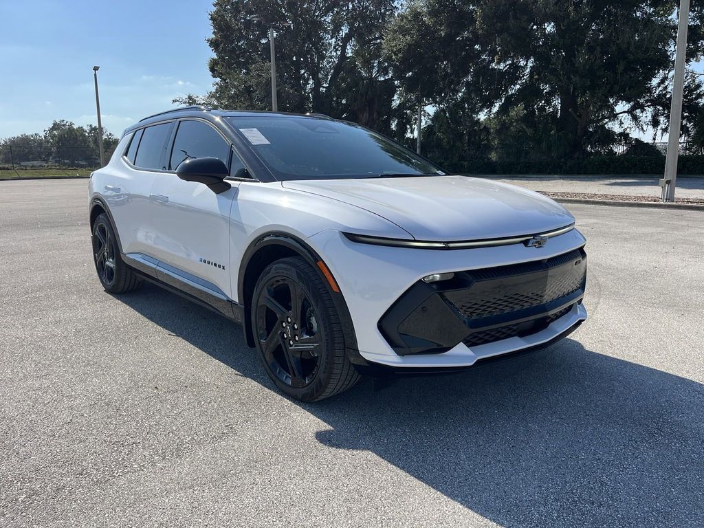 2024 Chevrolet Equinox EV RS 2