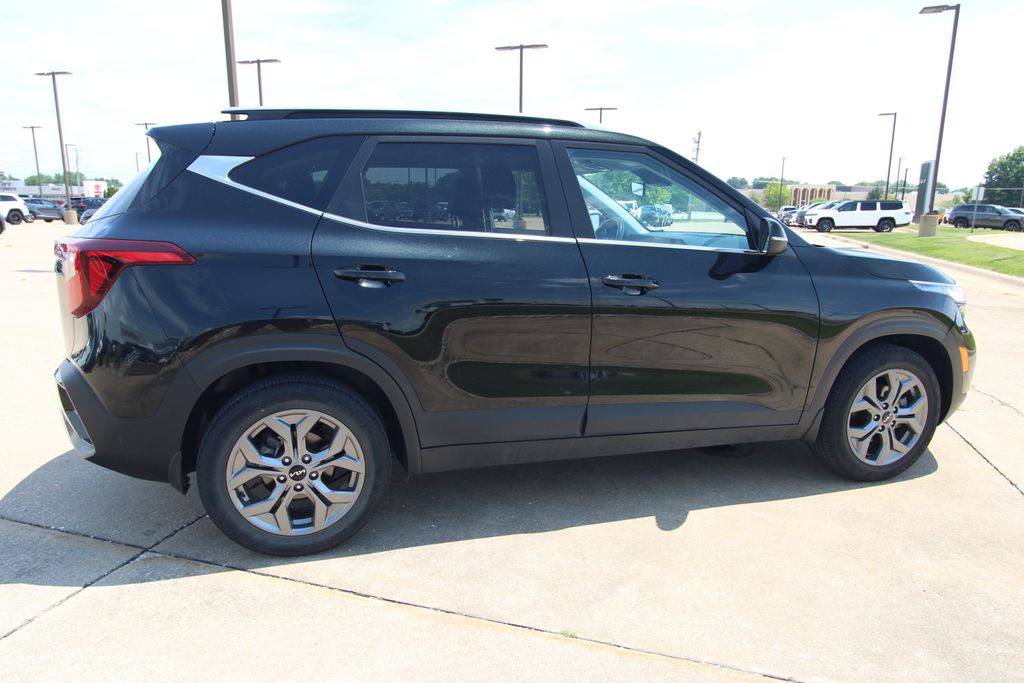 Used 2024 Kia Seltos SUV
