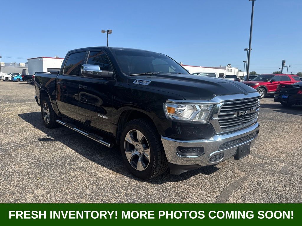 Diamond Black Crystal Pearlcoat 2024 RAM 1500 Pickup Truck 4X2 8-Speed Automatic