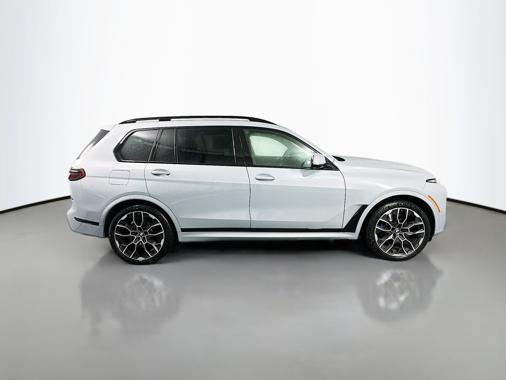 2025 BMW X7 xDrive40i 4