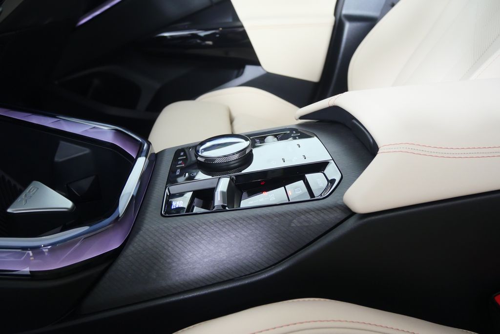 Thumbnail: 2026 BMW X3 - 21