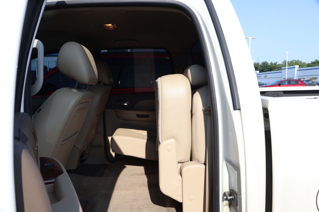 2013 Chevrolet Silverado 1500 LTZ 31