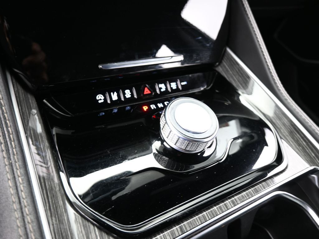 Used 2022 Baltic Gray Metallic Clearcoat Jeep Series II image 28