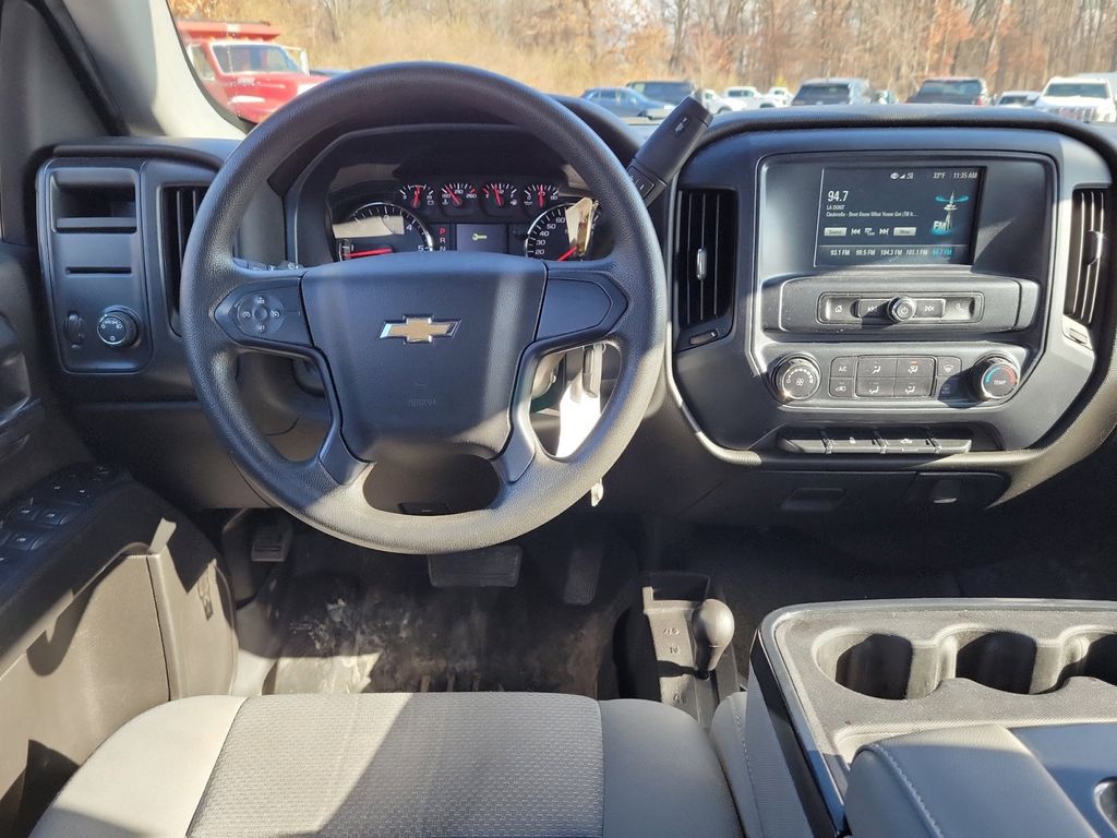 2018 Chevrolet Silverado 1500 Custom 9