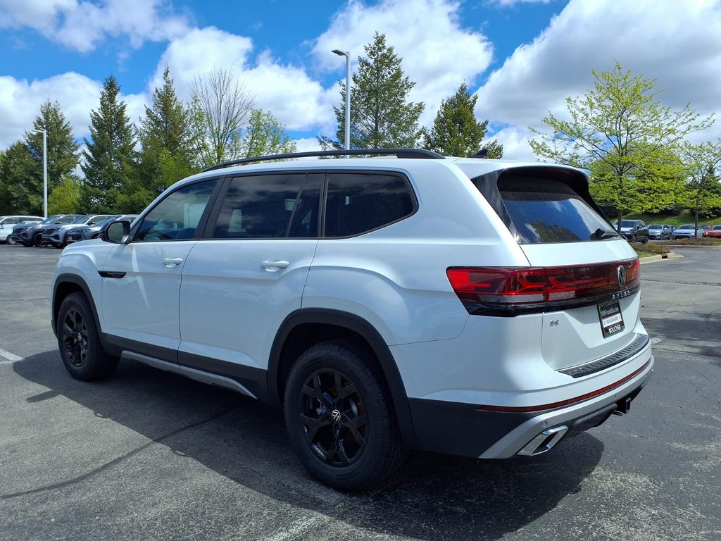 New 2026 Opal White Pearl Volkswagen 2.0T Peak Edition image 4