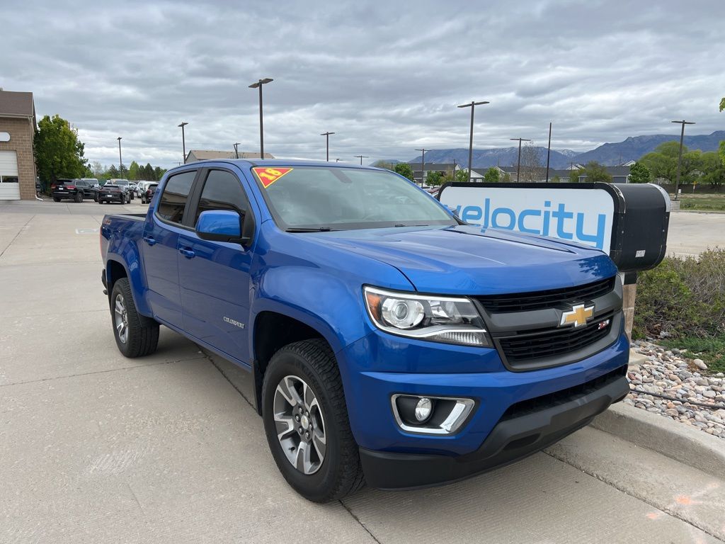 Kinetic Blue Metallic 2018 Chevrolet Colorado Z71 Crew Cab 4WD Pickup Truck Four-Wheel Drive 8-Speed Automatic