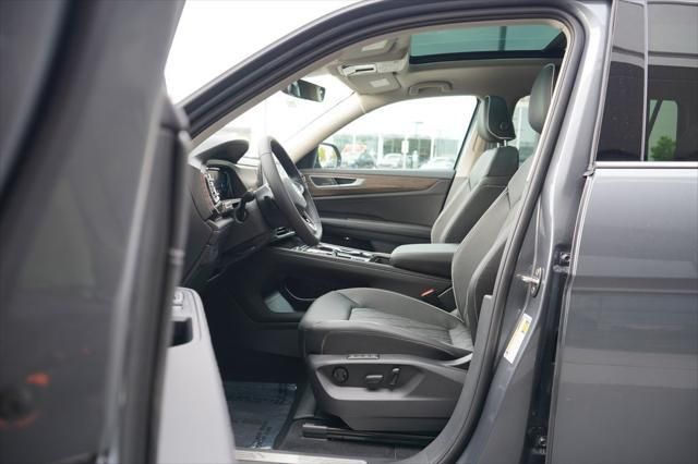 Thumbnail: 2025 Volkswagen Atlas - 6