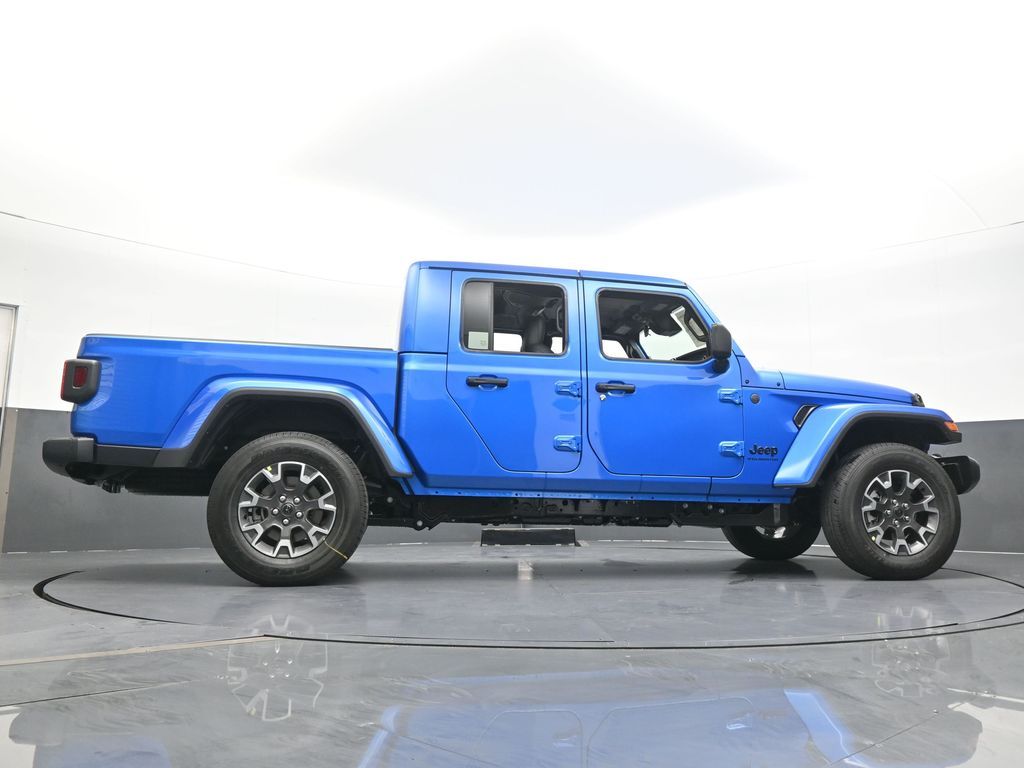 New 2026 Hydro Blue Pearlcoat Jeep Sahara image 55