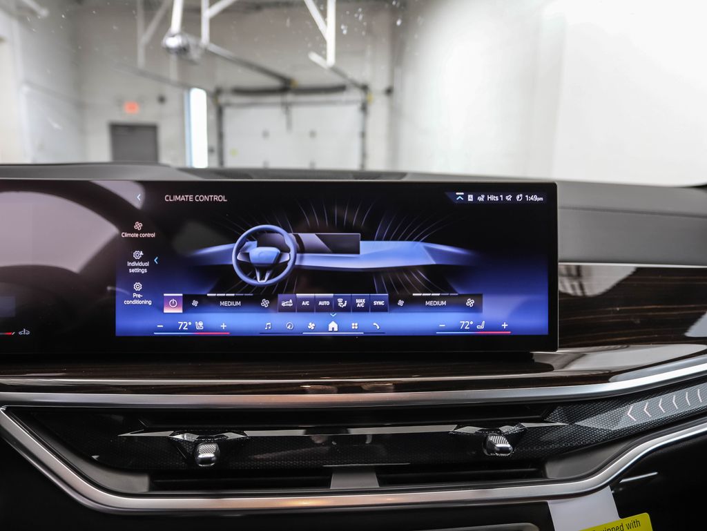 Thumbnail: 2026 BMW X5 - 18