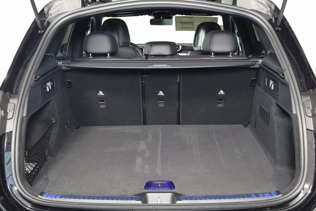 Thumbnail: 2026 Mercedes-Benz GLC - 8