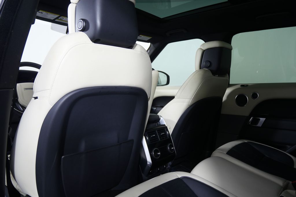 Thumbnail: 2019 Land Rover Range Rover Sport - 19