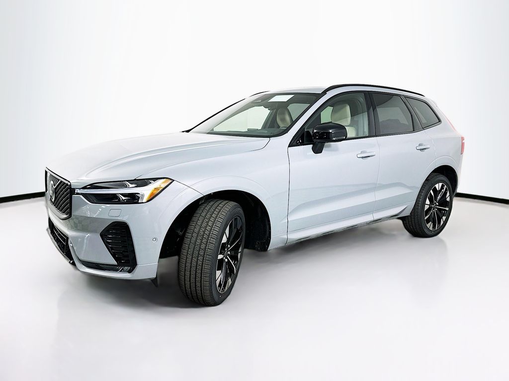 2026 Volvo XC60 B5 Plus