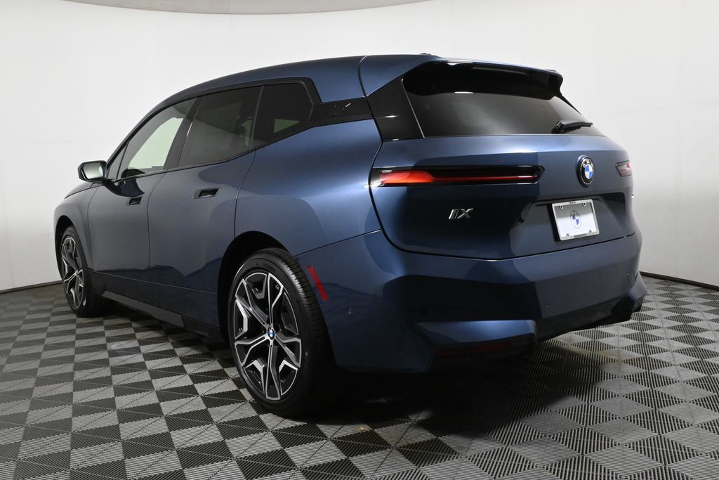 Thumbnail: 2026 BMW iX - 5