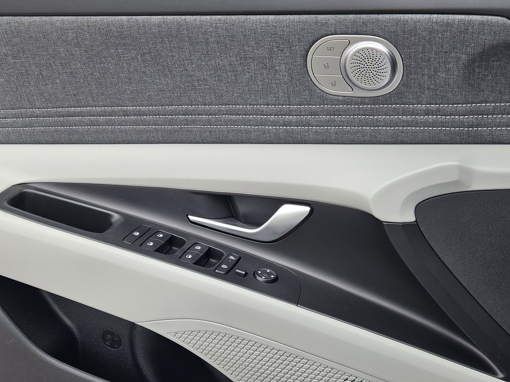 2025 Hyundai Elantra Hybrid