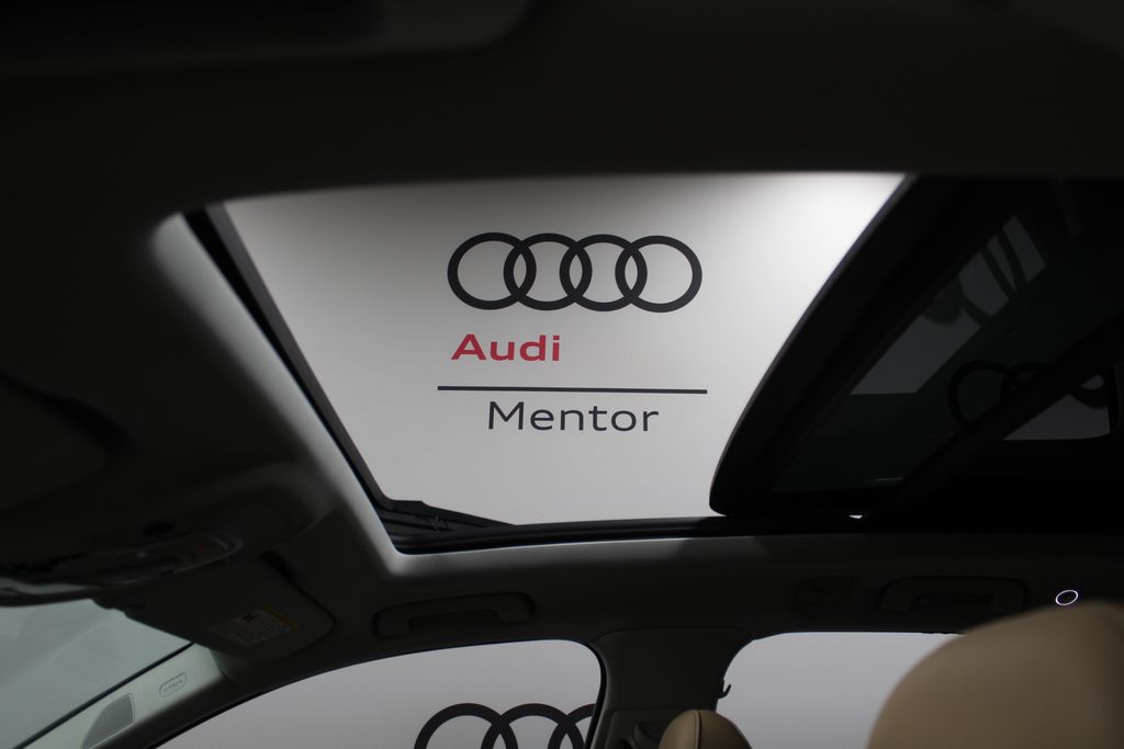 Thumbnail: 2026 Audi Q7 - 14