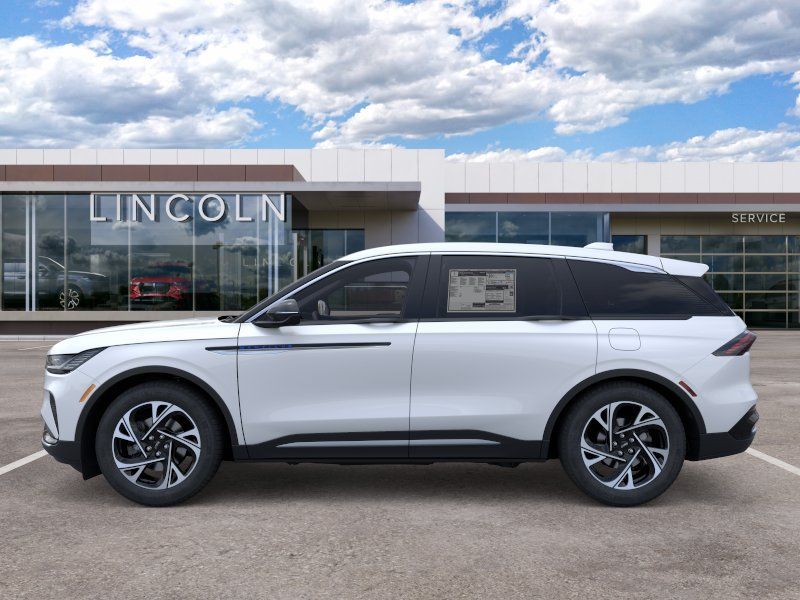Thumbnail: 2026 Lincoln Nautilus - 3