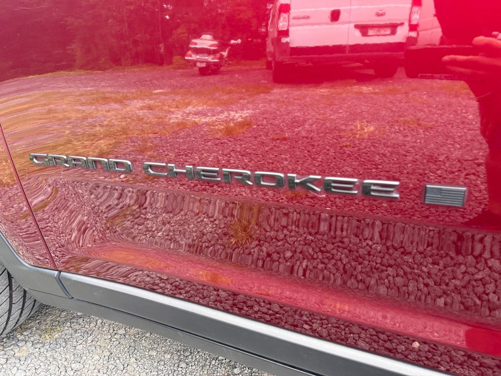 2023 Velvet Red Pearlcoat Jeep Grand Cherokee Altitude X 4X4 SUV