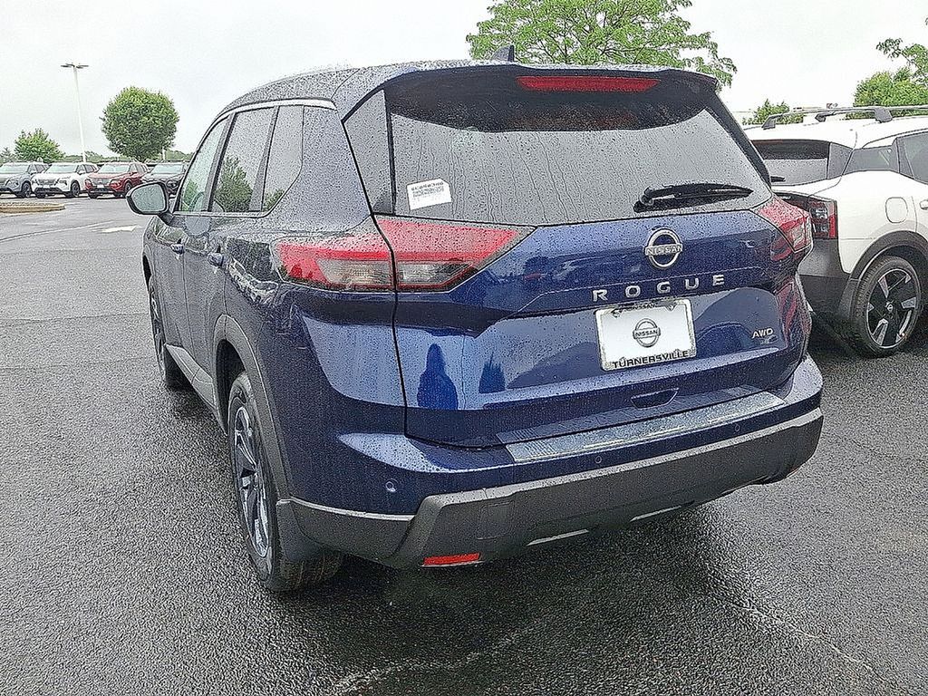 2025 Nissan Rogue SV 3
