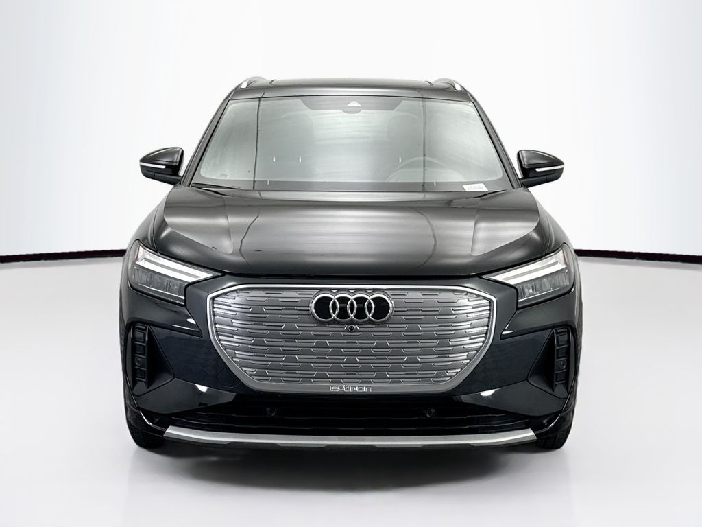 Thumbnail: 2023 Audi Q4 e-tron - 2