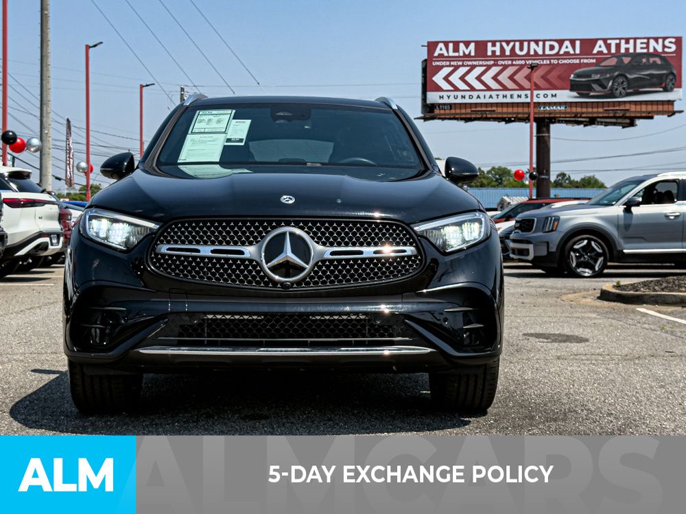 Used 2025 Black Mercedes-Benz GLC 300 image 3