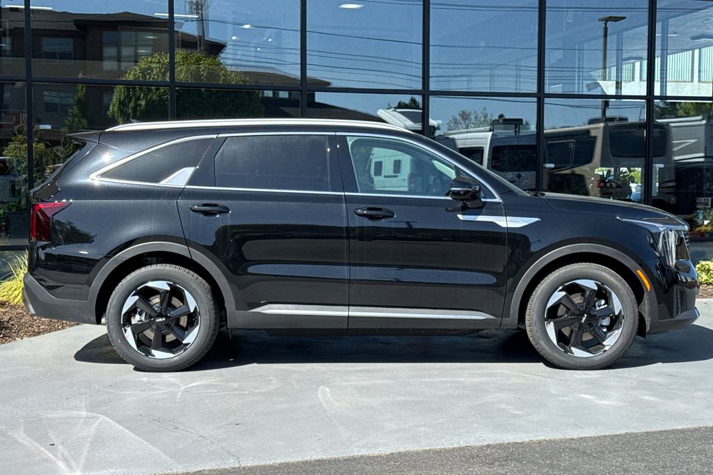 new 2026 Kia Sorento Hybrid car, priced at $42,530