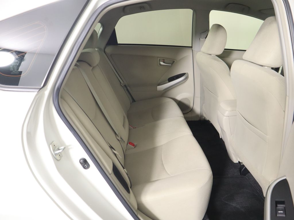 Thumbnail: 2015 Toyota Prius - 22