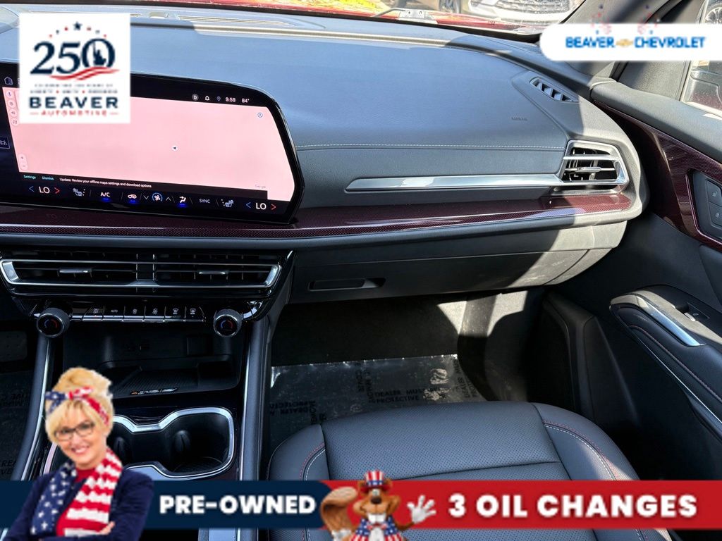 Used 2024 Chevrolet Traverse SUV