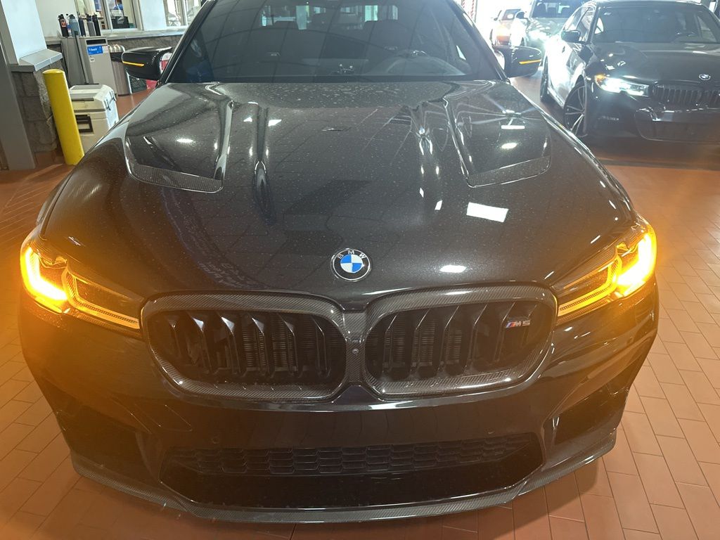 Thumbnail: 2021 BMW M5 - 2