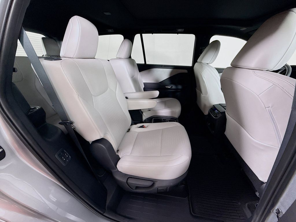 Thumbnail: 2025 Lexus TX - 29