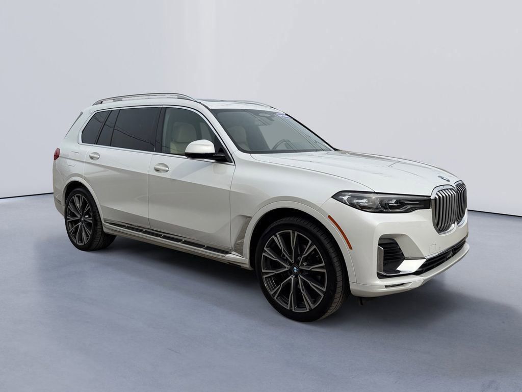 2022 BMW X7 xDrive40i AWD